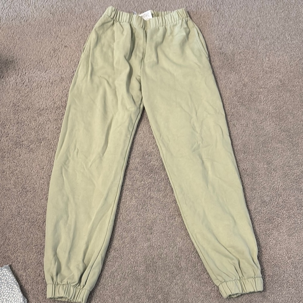 Brandy Melville green sweatpants